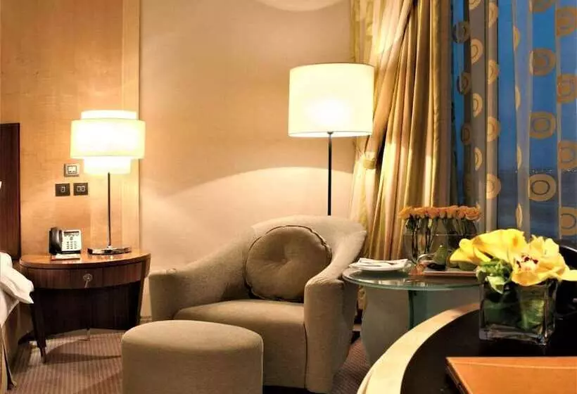 اتاق لوکس با تخت بزرگ, Mövenpick Hotel Al Khobar