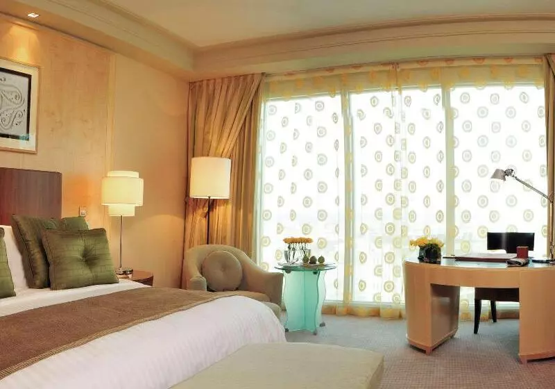 اتاق لوکس با چشم‌انداز دریا, Mövenpick Hotel Al Khobar