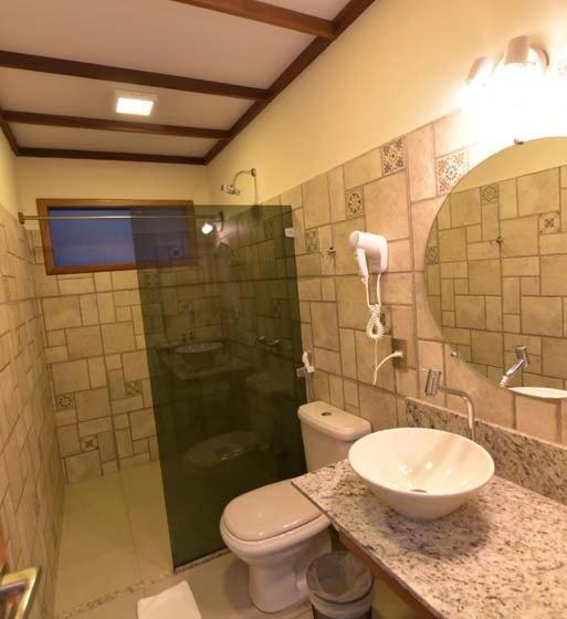 חדר לארבעה סטנדרטי עם מרפסת, Porto Preguiças Resort