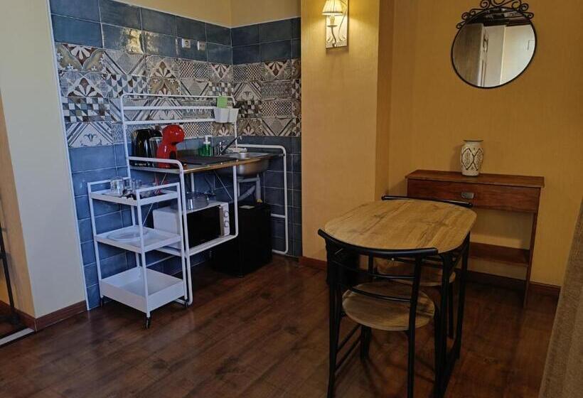 سوییت, Posada Del Toro