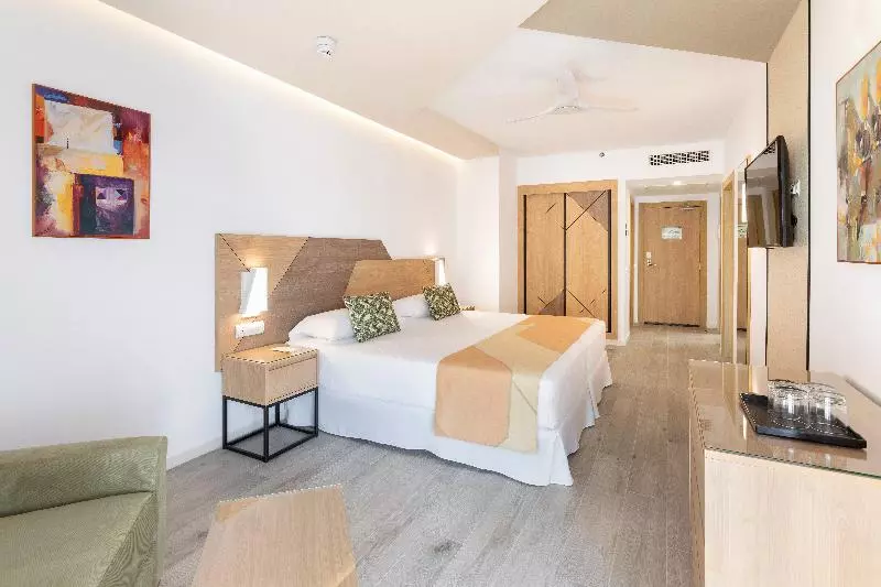 اتاق خانوادگی, Hotel Riu Buenavista - All Inclusive
