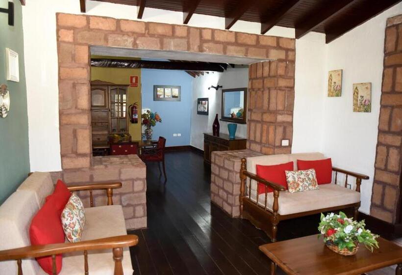 Апартаменты 3 Спальни, Rural Finca La Hacienda