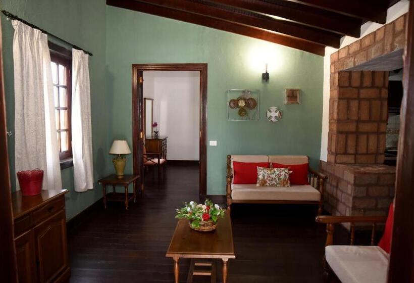 Апартаменты 3 Спальни, Rural Finca La Hacienda
