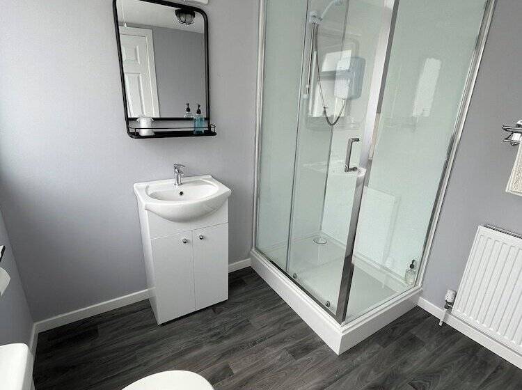 اتاق خانوادگی, The Kelvin