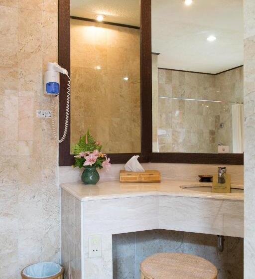 اتاق لوکس با بالکن, Toraja Heritage