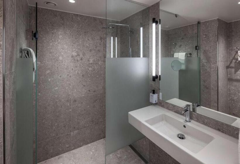 디럭스 룸 킹사이즈 침대, Scandic Cph Strandpark