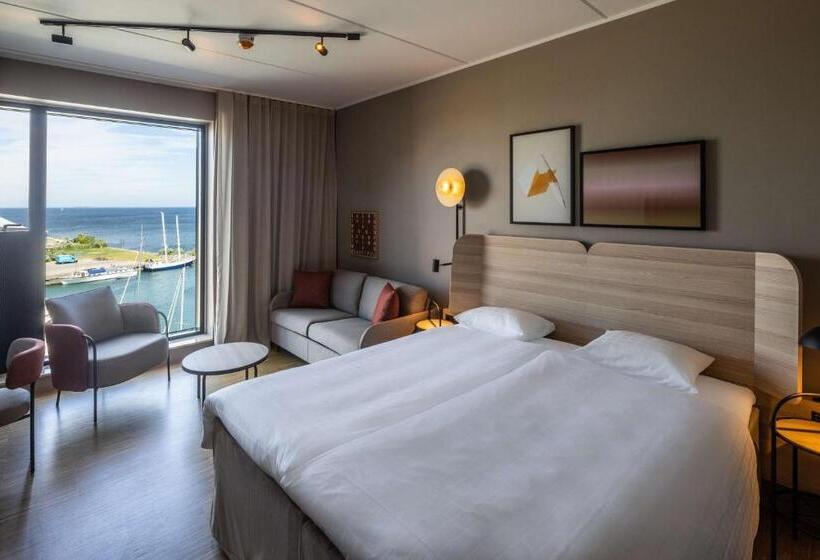 디럭스 룸 킹사이즈 침대, Scandic Cph Strandpark