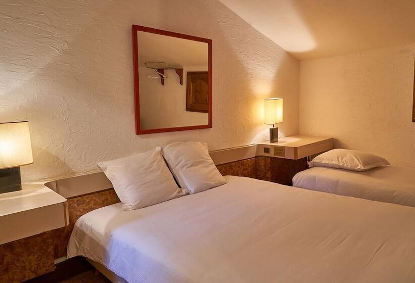 غرفة قياسية ثلاثية, Aux Prisons De Montagny