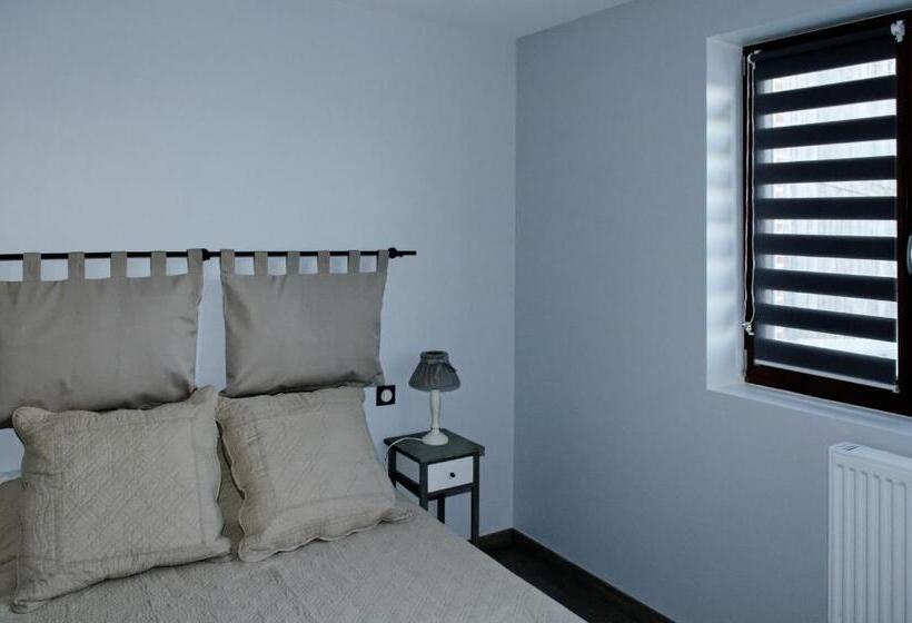 Standard room with outdoor bath, La Ferme Aux Charmes