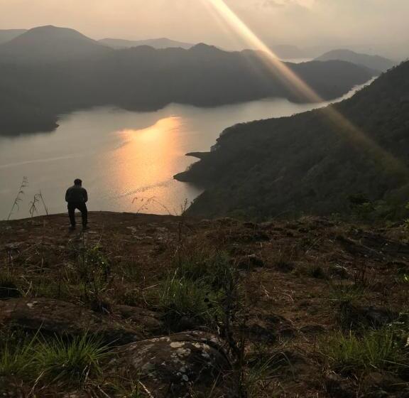 Suite with lake view, Laurel Heights Resort Idukki