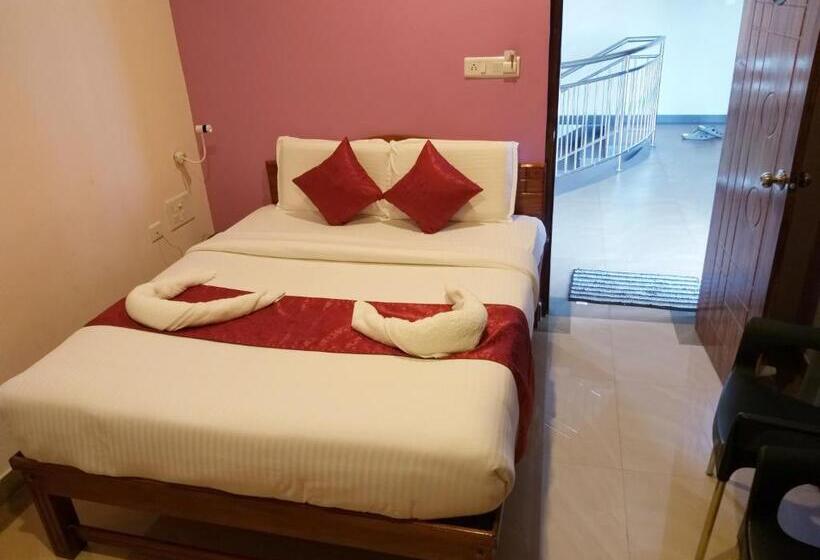 Номер Стандарт Вид на Сад, Laurel Heights Resort Idukki