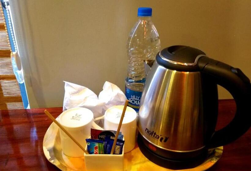 Четырехместный номер эконом класса с общей ванной комнатой, Laurel Heights Resort Idukki