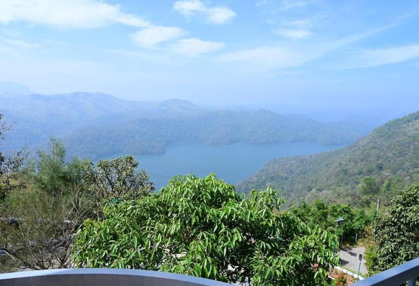 Номер Стандарт Вид на Сад, Laurel Heights Resort Idukki