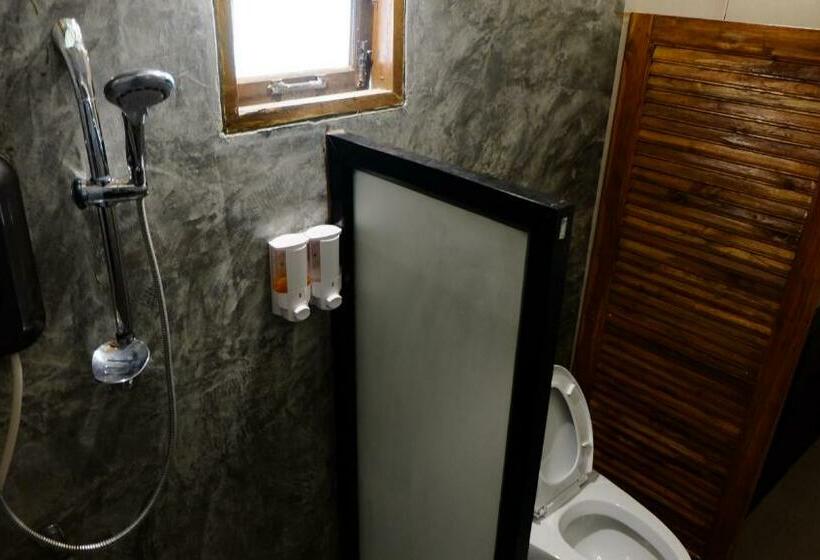 غرفة ديلوكس مزودة بشرفة, Nok Chan Mee Na