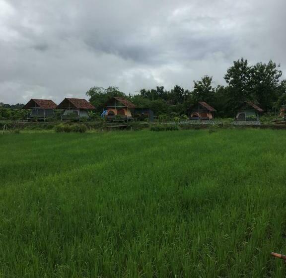 غرفة ديلوكس مزودة بشرفة, Nok Chan Mee Na