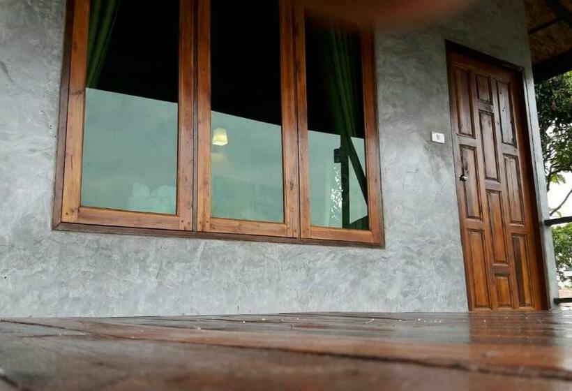 غرفة ديلوكس مزودة بشرفة, Nok Chan Mee Na