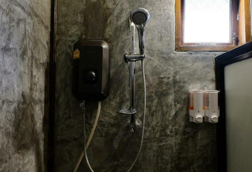 غرفة ديلوكس مزودة بشرفة, Nok Chan Mee Na