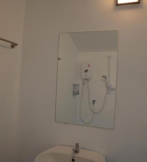 غرفة ديلوكس, Nok Chan Mee Na