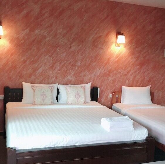 غرفة قياسية ثلاثية, Nok Chan Mee Na