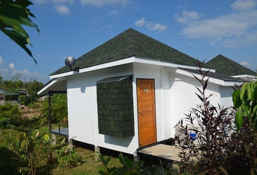 غرفة ديلوكس, Nok Chan Mee Na