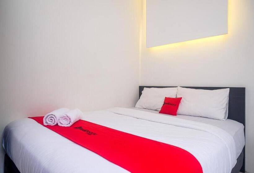 Номер Стандарт, Reddoorz Near Ambarrukmo Area