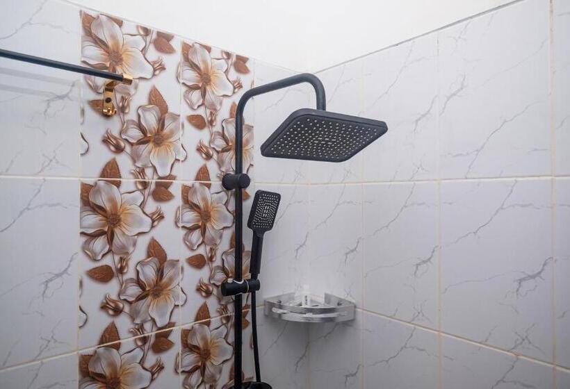 Номер Стандарт, Reddoorz Near Ambarrukmo Area