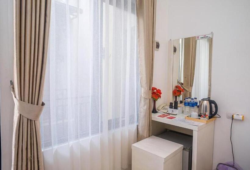 Номер Стандарт, Reddoorz Near Ambarrukmo Area