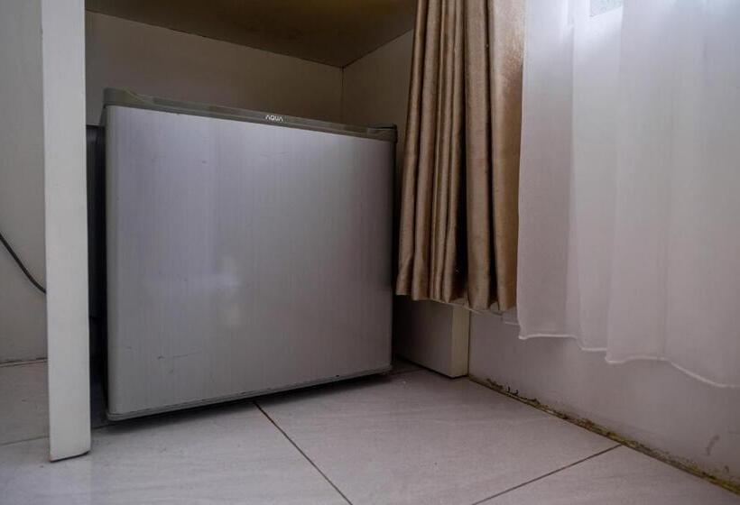 Номер Стандарт, Reddoorz Near Ambarrukmo Area