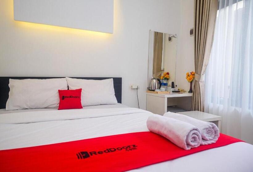 Номер Стандарт, Reddoorz Near Ambarrukmo Area