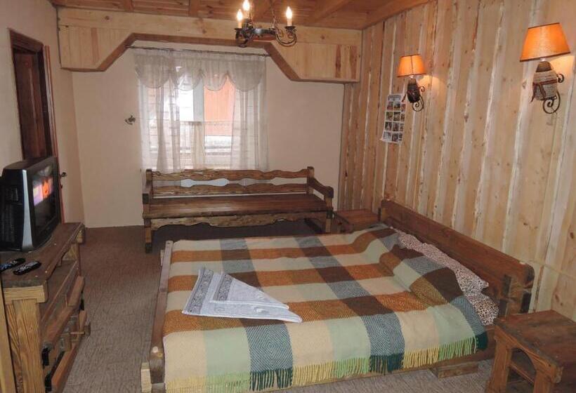 اتاق استاندارد سه نفره, артгір гостинний двір