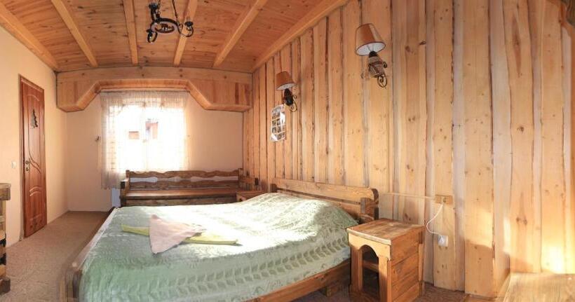 اتاق استاندارد سه نفره, артгір гостинний двір