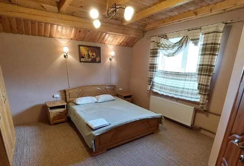 سوییت, артгір гостинний двір