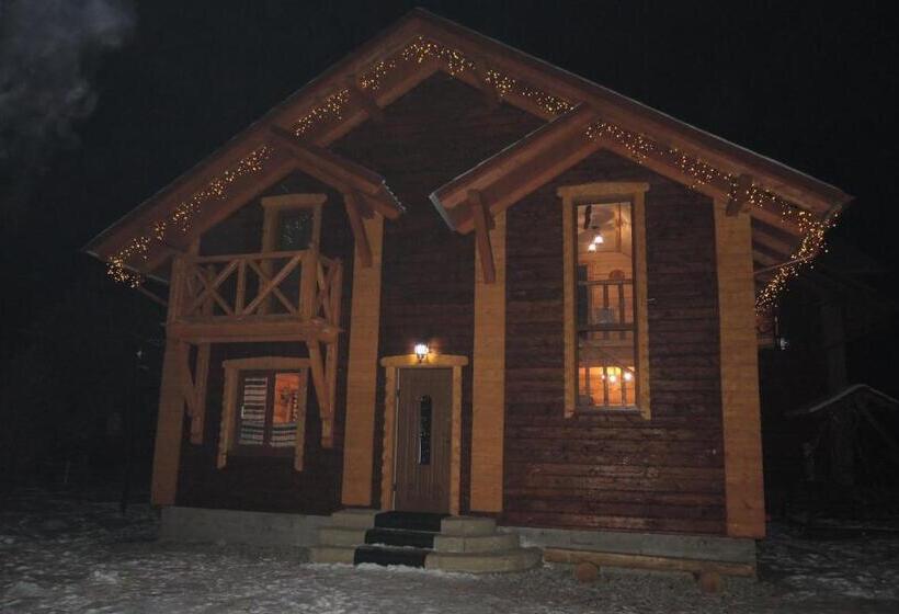 کابین, артгір гостинний двір