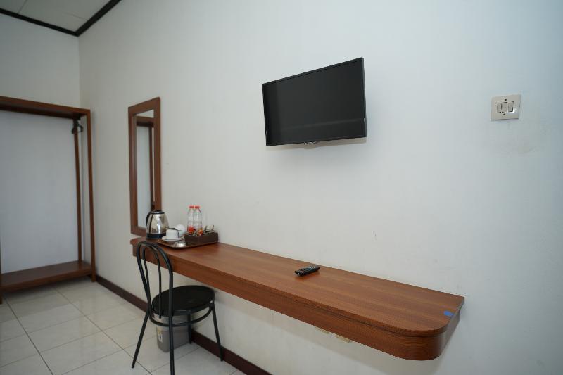 标准间, Citere Ii