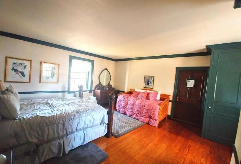 غرفة كومفورت ثلاثية, Chanceford Hall Bed & Breakfast