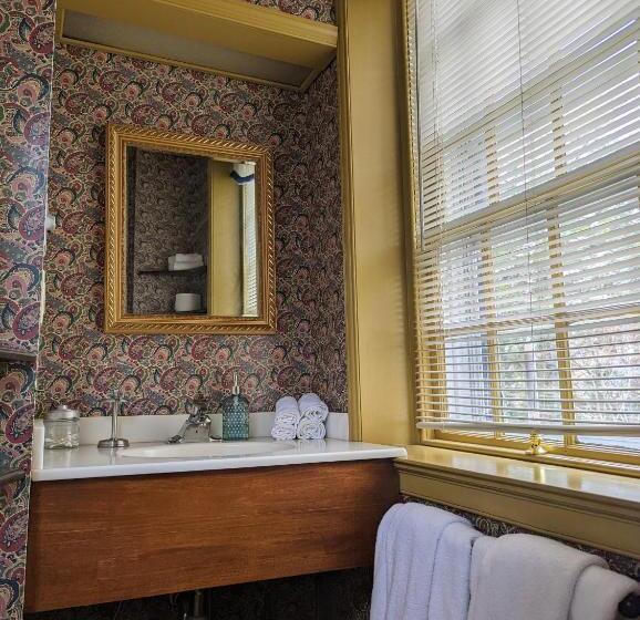 غرفة قياسية رباعية, Chanceford Hall Bed & Breakfast