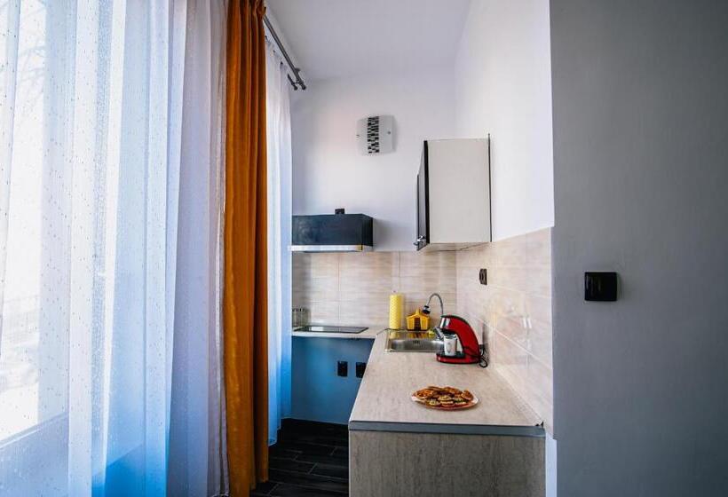 استودیو استاندارد با تخت کینگ, Colors Residence