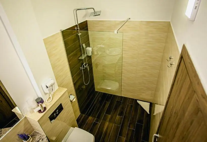 デラックススタジオ, Colors Residence