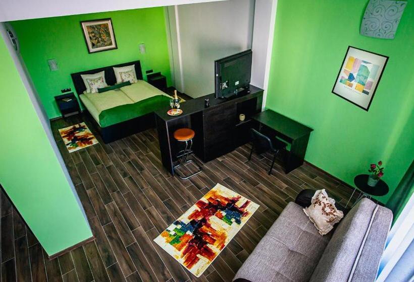 디럭스 스튜디오, Colors Residence