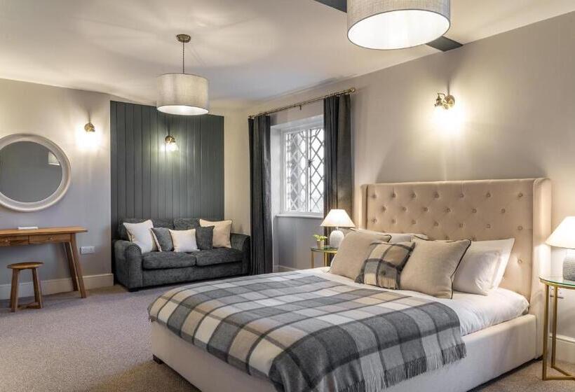 家庭间, Griffin Inn