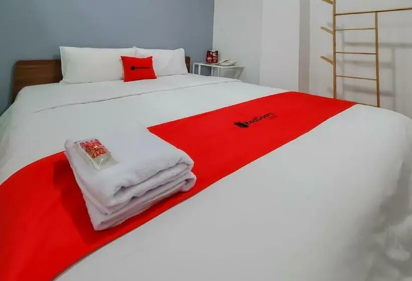 Standard Room, Reddoorz Plus @ Batutulis Bogor