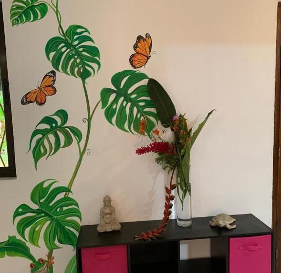 デラックストリプルルーム, Casa Mambo