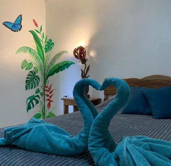 חדר דלוקס לשלושה, Casa Mambo