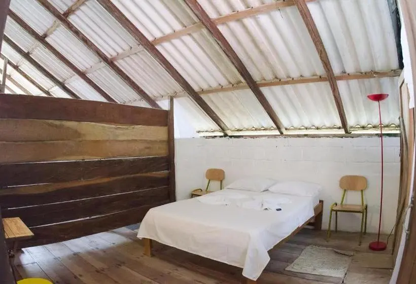 スタンダードルーム, El Hongo Finca Hostal / Camping