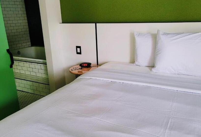 자쿠지 스위트, The Bell Vista