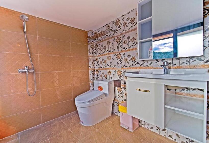 Deluxe Familiekamer, Csltdl & Coffee Sân Vườn Vương Bảo Long đà Lạt