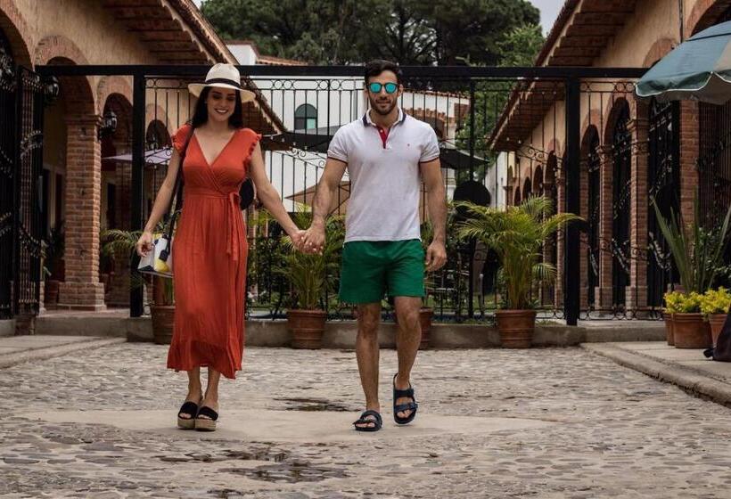 스위트 킹사이즈 침대, Boutique Sol Y Luna Spa