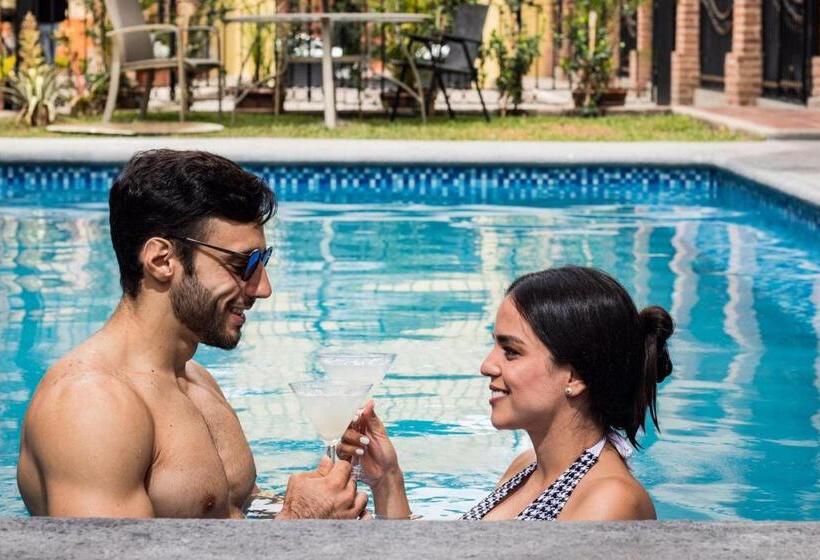 스위트 킹사이즈 침대, Boutique Sol Y Luna Spa