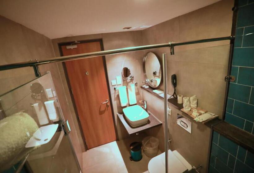 اتاق لوکس, E.05 City Inn