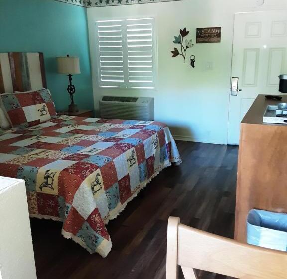 带大床的标准间, Horseshoe Riverside Lodge